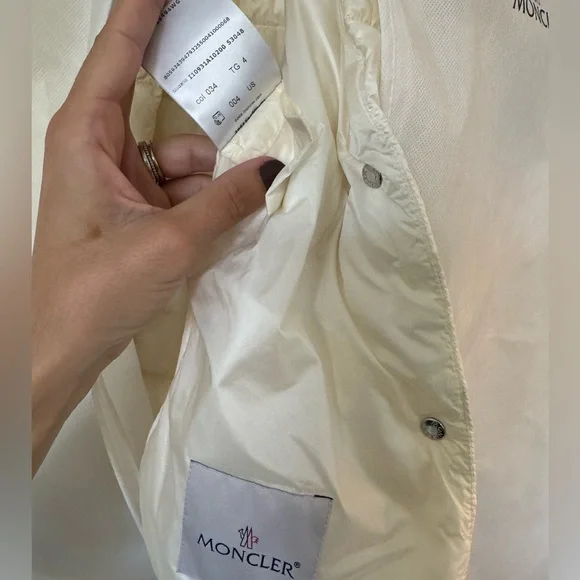 Moncler Liane Classic Puffer Vest, Size 4, White/Cream